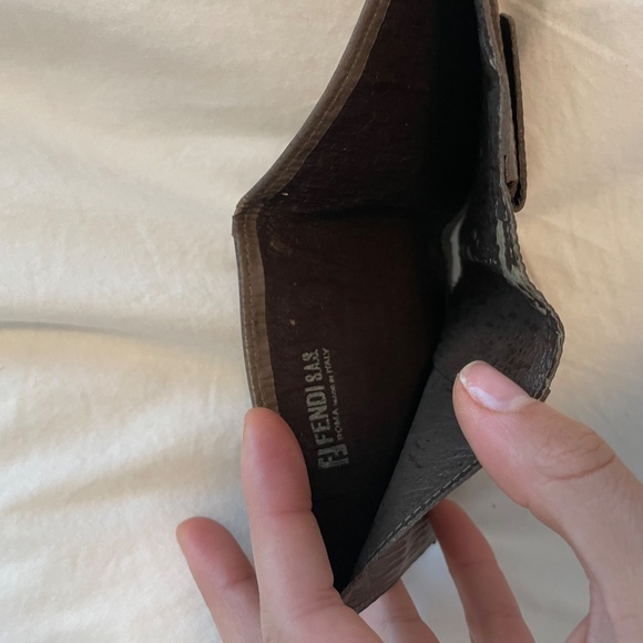 Vintage Fendi Zucca Wallet - Picture 4 of 8